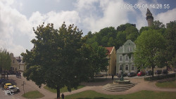 Náměstí, Hrad a Trůba