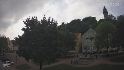 Náměstí, Hrad a Trůba