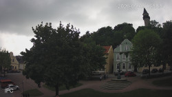 Náměstí, Hrad a Trůba