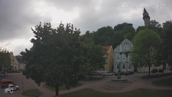 Náměstí, Hrad a Trůba