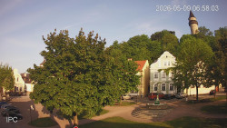Náměstí, Hrad a Trůba