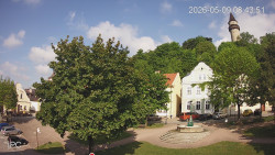 Náměstí, Hrad a Trůba