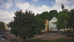Náměstí, Hrad a Trůba