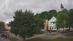 Náměstí, Hrad a Trůba