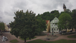 Náměstí, Hrad a Trůba