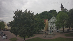 Náměstí, Hrad a Trůba