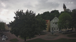 Náměstí, Hrad a Trůba