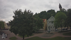 Náměstí, Hrad a Trůba