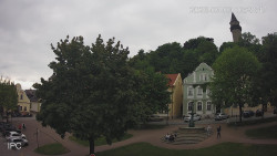 Náměstí, Hrad a Trůba