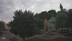 Náměstí, Hrad a Trůba