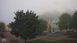 Náměstí, Hrad a Trůba