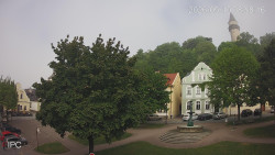 Náměstí, Hrad a Trůba