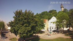 Náměstí, Hrad a Trůba