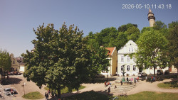 Náměstí, Hrad a Trůba