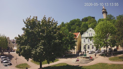 Náměstí, Hrad a Trůba