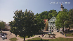 Náměstí, Hrad a Trůba