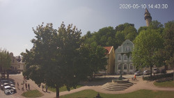Náměstí, Hrad a Trůba