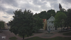 Náměstí, Hrad a Trůba