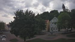 Náměstí, Hrad a Trůba