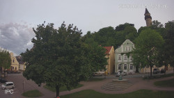 Náměstí, Hrad a Trůba