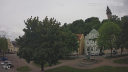 Náměstí, Hrad a Trůba