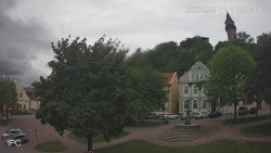 Náměstí, Hrad a Trůba