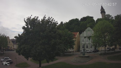 Náměstí, Hrad a Trůba