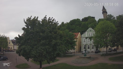 Náměstí, Hrad a Trůba
