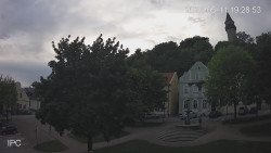Náměstí, Hrad a Trůba