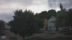 Náměstí, Hrad a Trůba