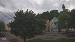 Náměstí, Hrad a Trůba