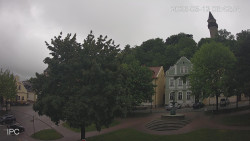 Náměstí, Hrad a Trůba