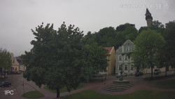 Náměstí, Hrad a Trůba