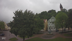 Náměstí, Hrad a Trůba
