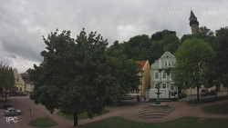 Náměstí, Hrad a Trůba