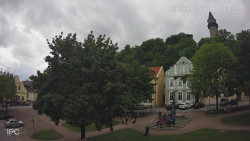 Náměstí, Hrad a Trůba