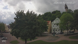 Náměstí, Hrad a Trůba