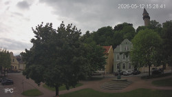 Náměstí, Hrad a Trůba