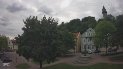 Náměstí, Hrad a Trůba