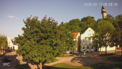 Náměstí, Hrad a Trůba