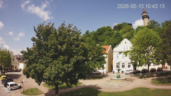 Náměstí, Hrad a Trůba
