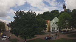 Náměstí, Hrad a Trůba