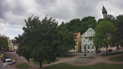 Náměstí, Hrad a Trůba