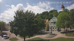 Náměstí, Hrad a Trůba