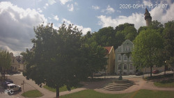 Náměstí, Hrad a Trůba