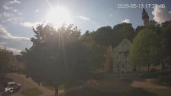Náměstí, Hrad a Trůba