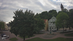 Náměstí, Hrad a Trůba