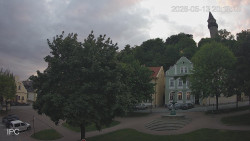 Náměstí, Hrad a Trůba