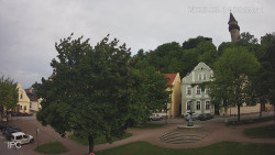 Náměstí, Hrad a Trůba