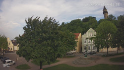 Náměstí, Hrad a Trůba
